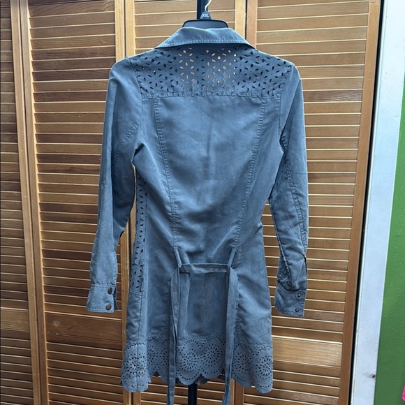 Double Zero . Crimson grey Lightweight Suede Jacket size S Pockets snaps. - Picture 4 of 6